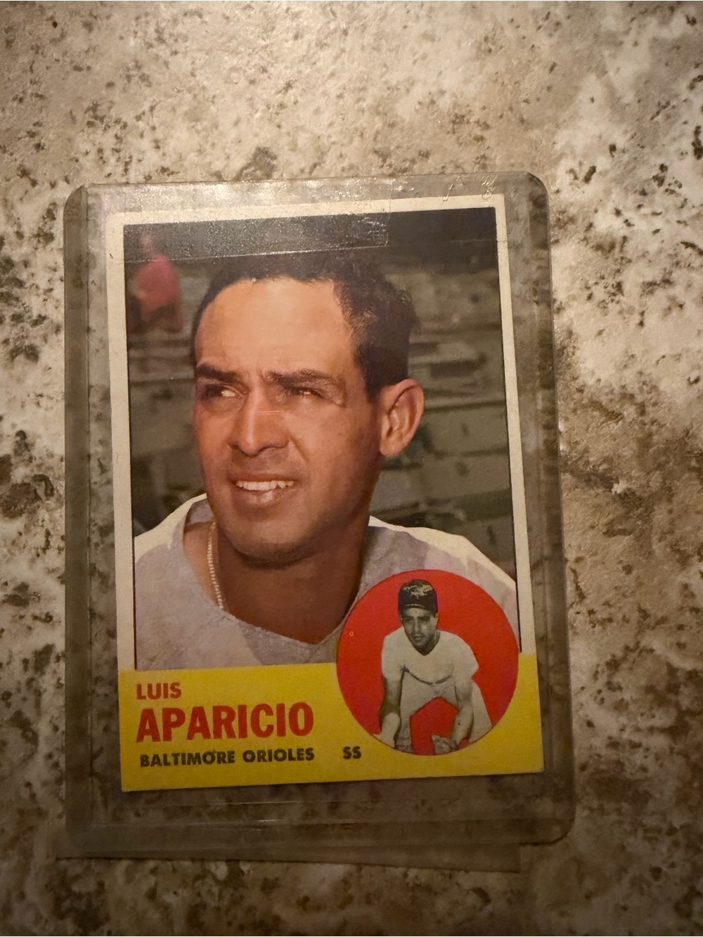 1963 Topps Luis Aparicio #205 Baltimore Orioles HOF Vintage Sharp Centering